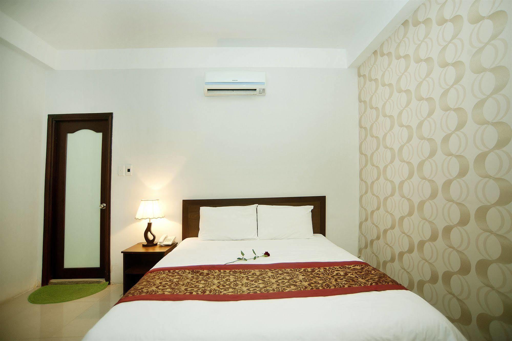 บิน สตาร์ โฮเต็ล ดานัง Hotel ภายนอก รูปภาพ